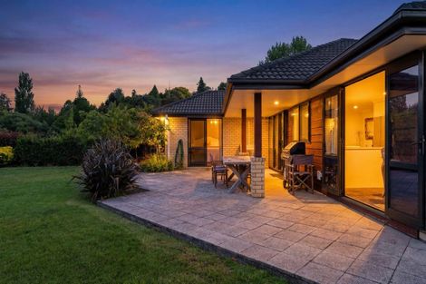 Photo of property in 20 Gemini Place, Kawaha Point, Rotorua, 3010