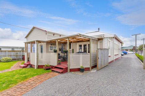 Photo of property in 168 High Street South, Carterton, 5713