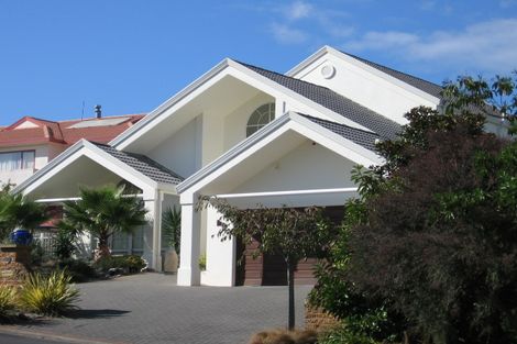 Photo of property in 29 Bronte Place, Somerville, Auckland, 2014