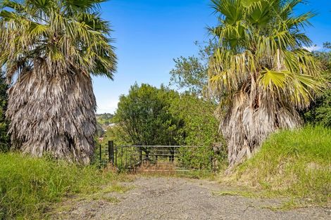 Photo of property in 9b Whangaparaoa Road, Red Beach, 0932