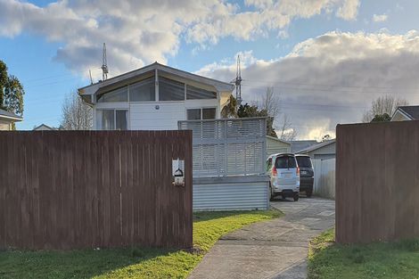 Photo of property in 20 Almay Place, Clover Park, Auckland, 2019