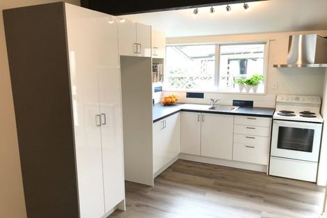 Photo of property in 2/321 Wairakei Road, Burnside, Christchurch, 8053