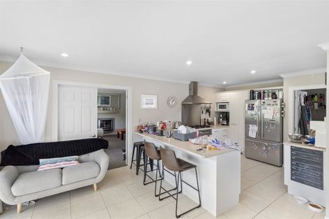 Photo of property in 13 Ada Place, Lake Hayes, Queenstown, 9304