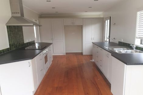 Photo of property in 32 Kaiwaka Road, Waiuku, 2123