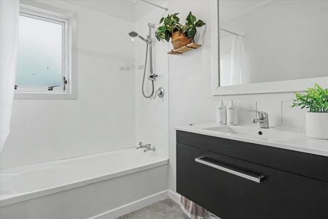 Photo of property in 15 Carlisle Street, Greerton, Tauranga, 3112