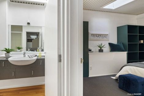 Photo of property in 2/15 Frederick Street, Te Aro, Wellington, 6011