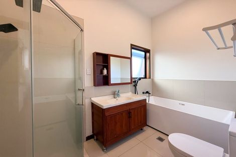 Photo of property in 25b Gulf Harbour Drive, Gulf Harbour, Whangaparaoa, 0930