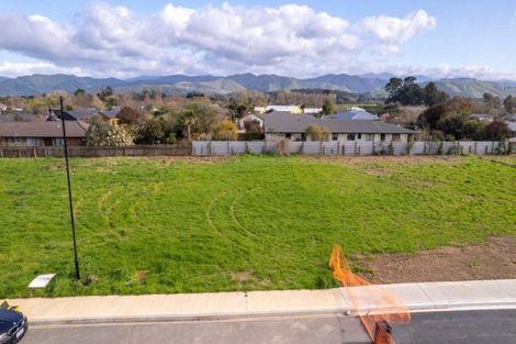 Photo of property in 23 Kakariki Crescent, Carterton, 5713