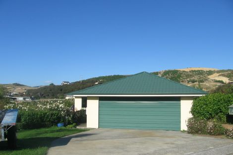 Photo of property in 12 Petrel Lane, Whitby, Porirua, 5024