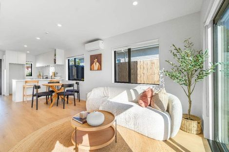 Photo of property in 1/3 Eskdale Road, Birkdale, Auckland, 0626