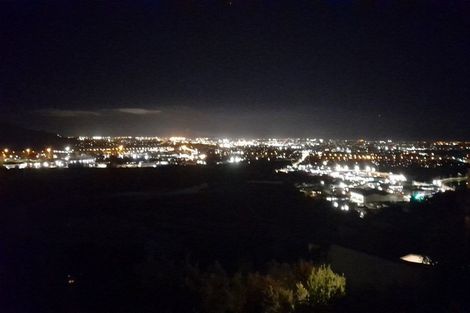 Photo of property in 102 Cannon Hill Crescent, Mount Pleasant, Christchurch, 8081