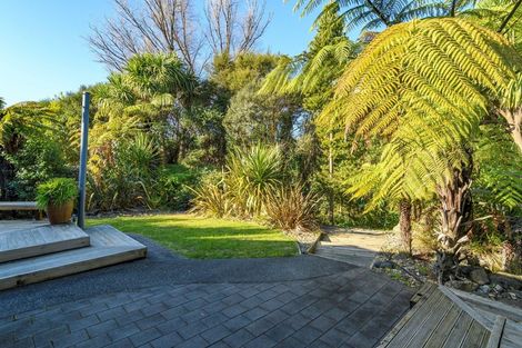 Photo of property in 15 Avon Rise, Welcome Bay, Tauranga, 3112
