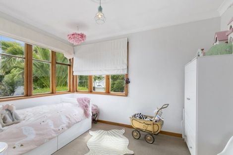 Photo of property in 2 Rowe Parade, Wainuiomata, Lower Hutt, 5014