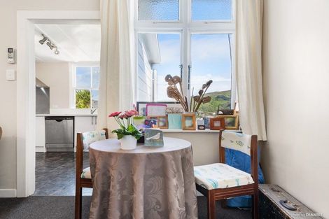 Photo of property in 113 Northland Road, Northland, Wellington, 6012