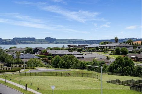 Photo of property in 8 Kuaka Rise, Omokoroa, 3114