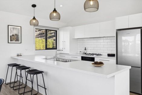 Photo of property in 1 Sorrel Street, Albert Town, Wanaka, 9305