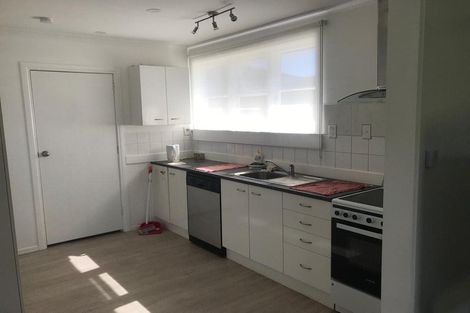 Photo of property in 12 Roberts Street, Tawa, Wellington, 5028