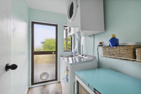 Photo of property in 21 Admiralty Street, Crofton Downs, Wellington, 6035