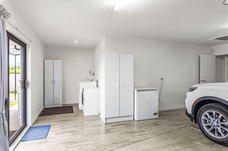 Photo of property in 2 Pohatu Lane, Otaki, 5512