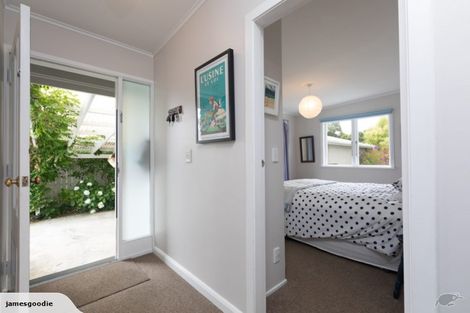 Photo of property in 213 Te Moana Road, Waikanae, 5036
