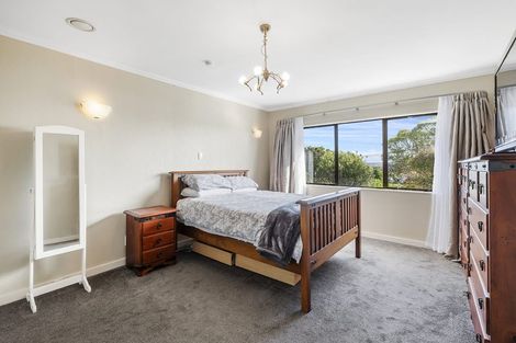 Photo of property in 54 Kahu Road, Paremata, Porirua, 5024