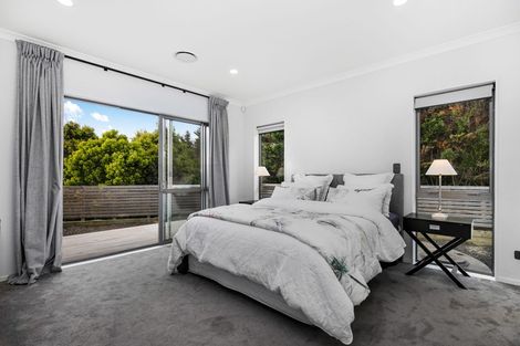 Photo of property in 125 Mcrobbie Road, Kingseat, Papakura, 2580