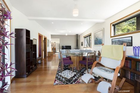 Photo of property in 274 Queens Drive, Lyall Bay, Wellington, 6022