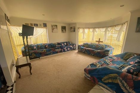 Photo of property in 11 Bougainvillaea Terrace, Goodwood Heights, Auckland, 2105