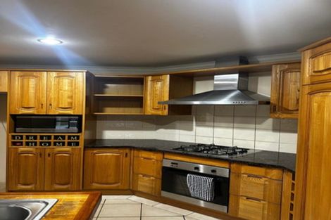 Photo of property in 49 Lilybank Crescent, East Tamaki, Auckland, 2013