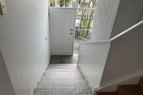 Photo of property in 23 Blakeborough Drive, Forrest Hill, Auckland, 0620