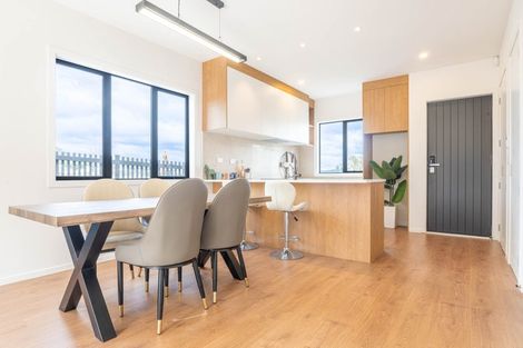 Photo of property in 1 Whiteywood Street, Westgate, 0814