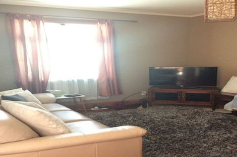 Photo of property in 74 Cambridge Terrace, Waterloo, Lower Hutt, 5011