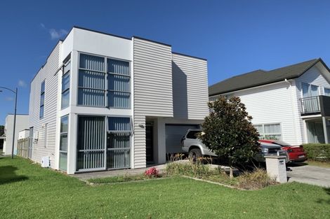 Photo of property in 5 Phar Lap Crescent, Takanini, 2112