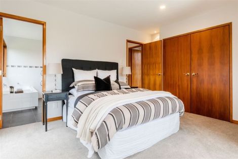 Photo of property in 361c Paremoremo Road, Paremoremo, Auckland, 0632