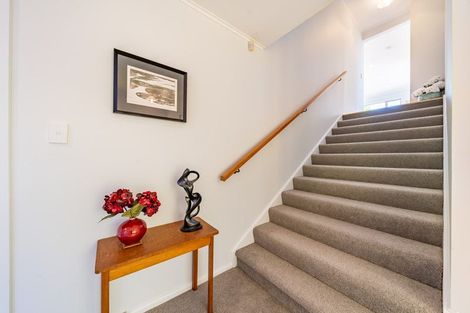 Photo of property in 12 The Track, Plimmerton, Porirua, 5026