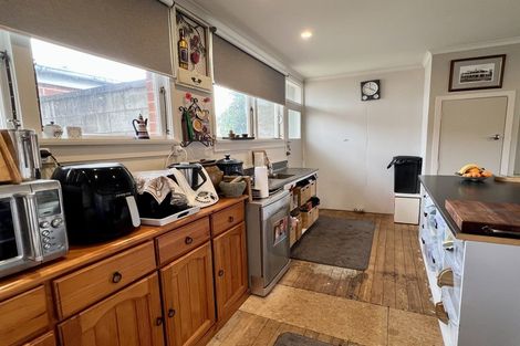 Photo of property in 65 Orawia Road, Tuatapere, 9620