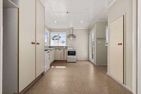 Photo of property in 11 Hereford Street, Levin, 5510