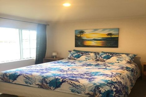 Photo of property in 18 Erne Crescent, East Tamaki, Auckland, 2016