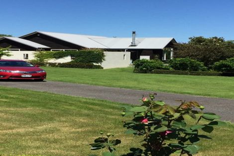 Photo of property in 52 Tarahunga Road, Levin, 5571