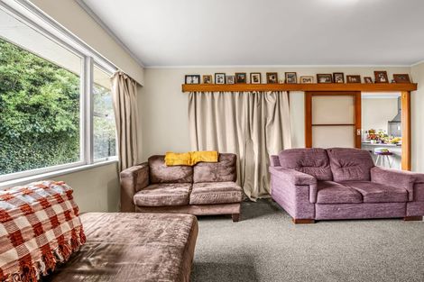 Photo of property in 27 Island View Road, Western Heights, Rotorua, 3015