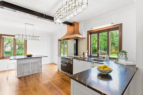 Photo of property in 4 Kent Road, Saint Johns Hill, Whanganui, 4501