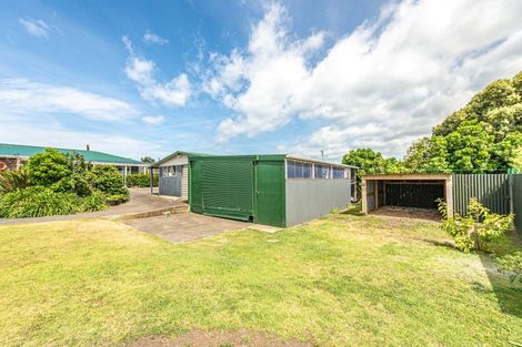 Photo of property in 86 Karaka Street, Castlecliff, Whanganui, 4501
