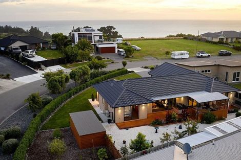 Photo of property in 37 Miromiro Drive, Kaikoura, 7300