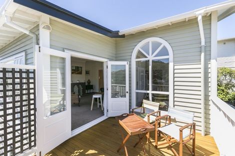 Photo of property in 17a Lochiel Road, Khandallah, Wellington, 6035