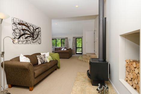 Photo of property in 81 Stoney Creek Drive, Waitakere, Henderson, 0782