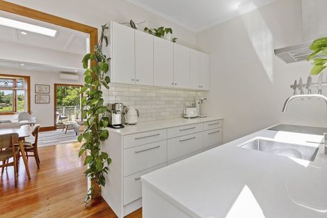 Photo of property in 28 Tavistock Road, Melrose, Wellington, 6023