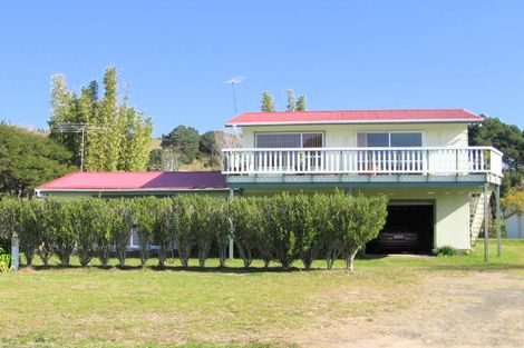 Photo of property in 58 Riverview Road, Cooks Beach, Whitianga, 3591