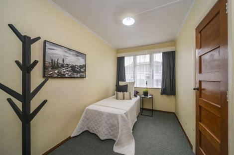 Photo of property in 129 Rangiora Avenue, Roslyn, Palmerston North, 4414