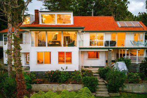 Photo of property in 42 Rangiwai Road, Titirangi, Auckland, 0604