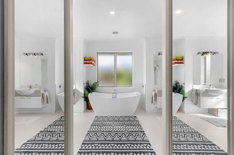 Photo of property in 2 Shearwater Drive, Woolston, Christchurch, 8023